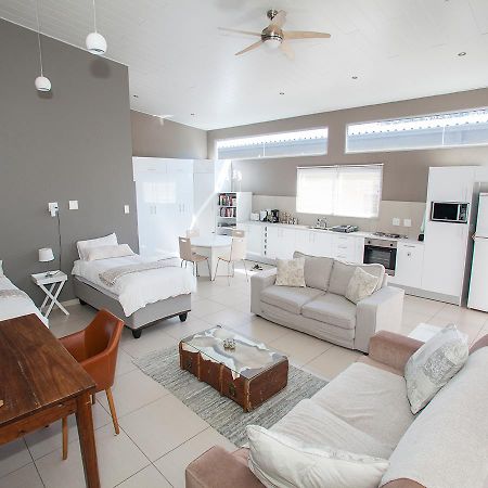 Rnb'S Studio Apartment 빈트후크 외부 사진